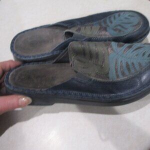 NAOT  Zafra leather  mules blue tropical slides 40